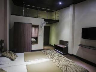 The Corner Hotel Nainital Exterior photo